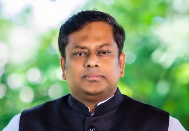 বিজেপি নেতা সুকান্ত মজুমদারের পাল্টা অভিযোগ প্রথম থেকেই ঘটনাটিকে ধামাচাপা দিতে চাইছে রাজ্য সরকার।