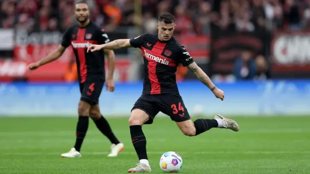 گرانیت ژاکا یادآور دوران اوج خود آلونسو و پاسور و بازیساز کلیدی تیم است