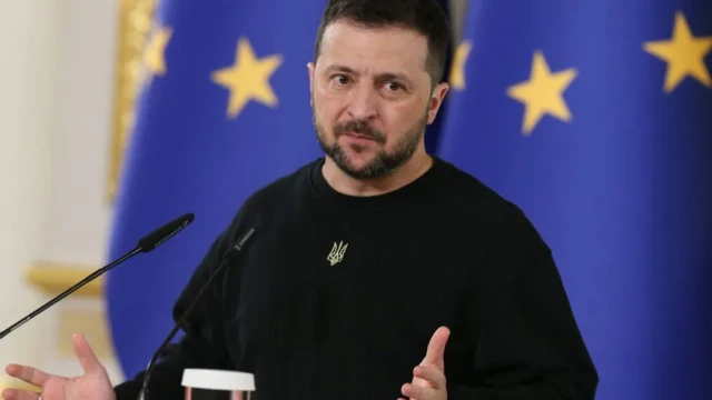 Tổng thống Volodymyr Zelensky ca ngợi quyết định này là "một chiến thắng" cho Ukraine và toàn châu Âu