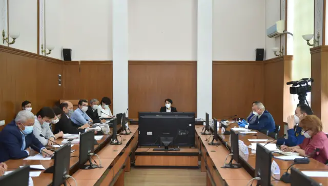 Атайын эсеп боюнча комиссия жыйынга чогулду