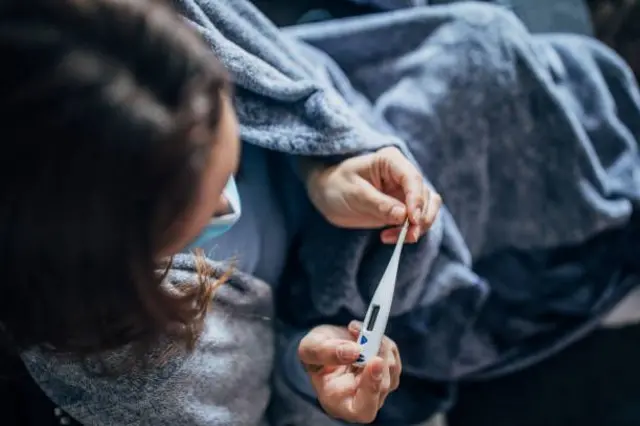 XEC कोव्हिडची लक्षणं