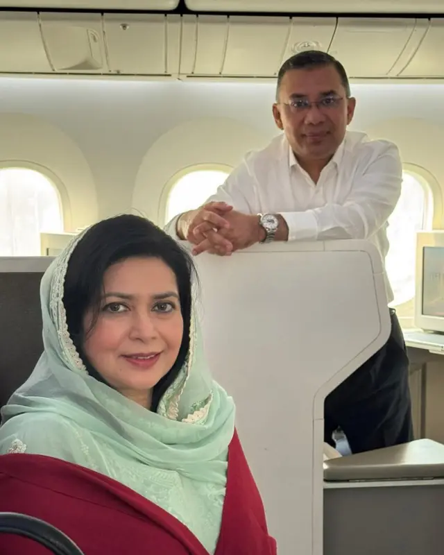 बीएनपी के कार्यकारी अध्यक्ष तारिक़ रहमान अपनी पत्नी ज़ुबैदा रहमान के साथ