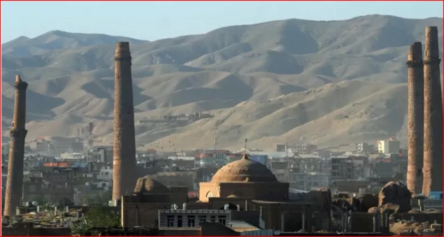 حملات بر اهداف طالبان در هرات، بیش از یازده کشته بر جا گذاشته است