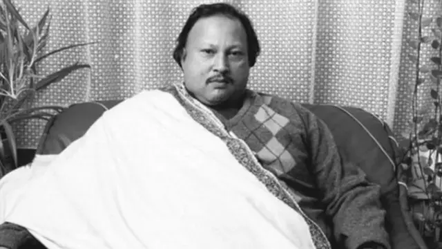 नुसरत फतेह अली ख़ान