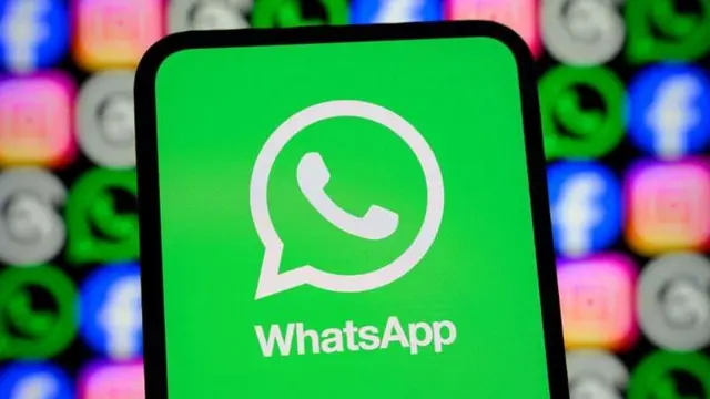 व्हॉट्सॲप वापरण्यासाठी पैसे मोजावे लागणार का? व्हॉट्सॲपनं दिलं 'हे' स्पष्टीकरण