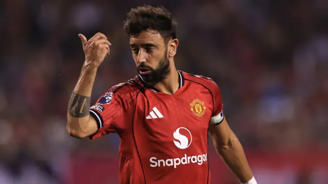 Tin chuyển nhượng trưa 6/10: Man Utd bán đứt Hojlund; Man United chốt người thay Bruno Fernandes