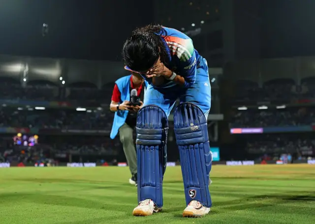 जेमिमा रॉड्रिग्जनं सेमी फायनलमध्ये अविस्मरणीय खेळी केली.