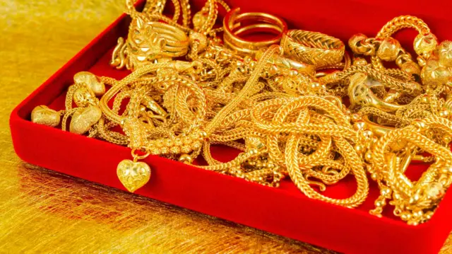 Tyukalinskda tanishish va jinsiy aloqa Har qanday lazzat uchun kokrak video