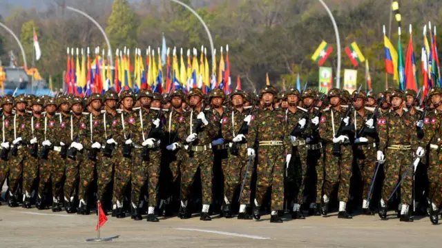 စစ်တပ်ရော အေအေအတွက်ပါ စစ်ရေးအရေးပါ