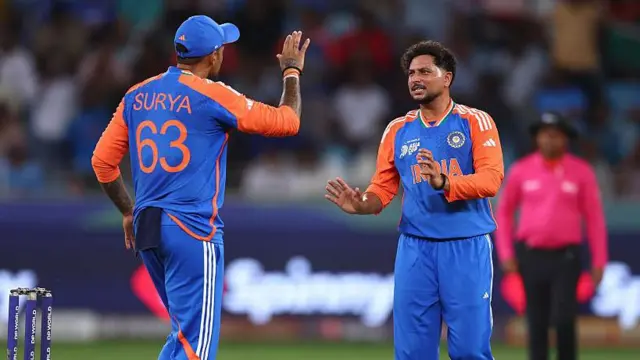 চলমান এশিয়া কাপে ইতোমধ্যে কুলদীপ ৭ উইকেট নিয়েছেন। 