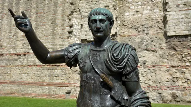 Траян, Тауэр