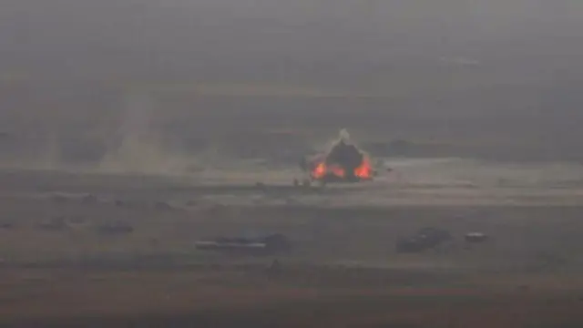 Musul harekatında bombalı araç patlıyor