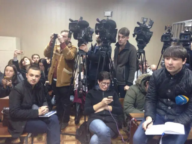 Журналісти слухають Віктора Януковича у прес-залі суду