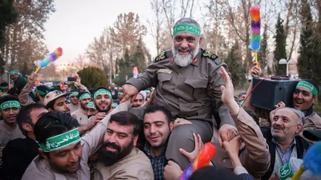 نقدی، بسیج