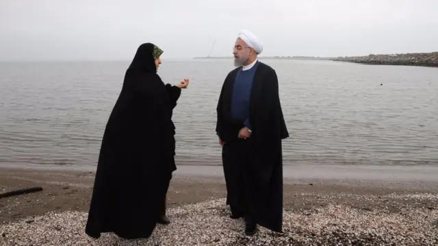 حسن روحانی رئیس جمهور و معصومه ابتکار رئیس سازمان حفاظت از محیط زیست ایران