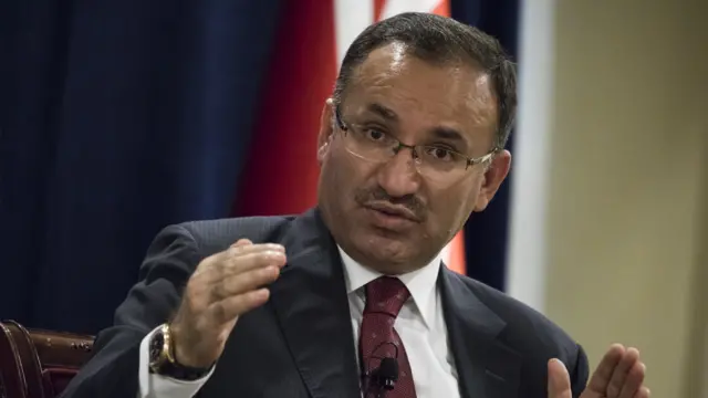 Bekir Bozdağ