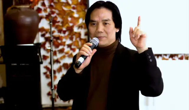 Ông Lê Mạnh Hùng, nhà báo gốc Việt sống tại Berline