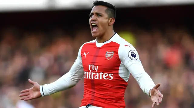 Форвард "Арсенала" Алексис Санчес