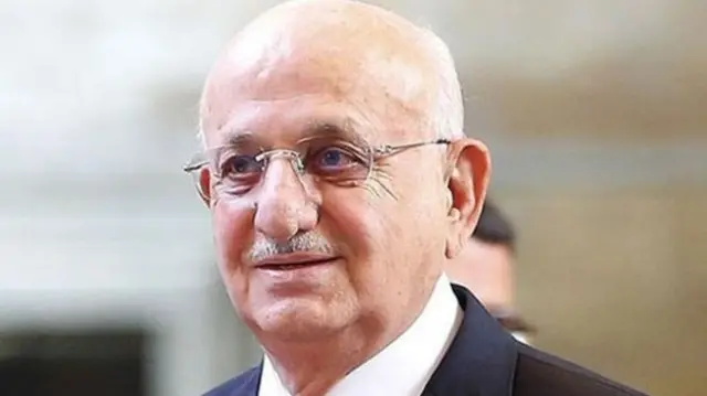 İsmail Kahraman