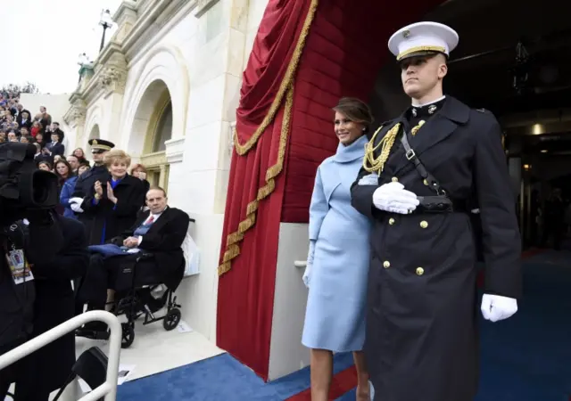 Bà Melania Trump tới dự lễ nhậm chức của chồng