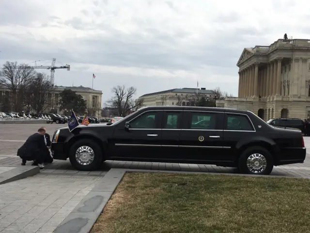 Президент машинаси