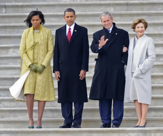 Bush and Obama and wives on 20/1/2009