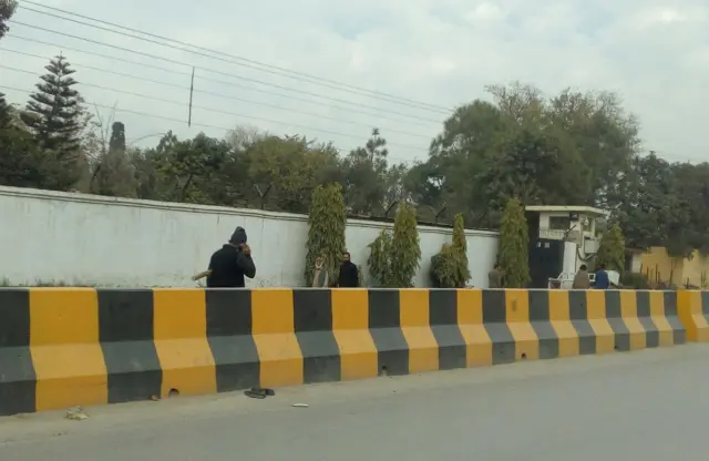 سٹرکیں