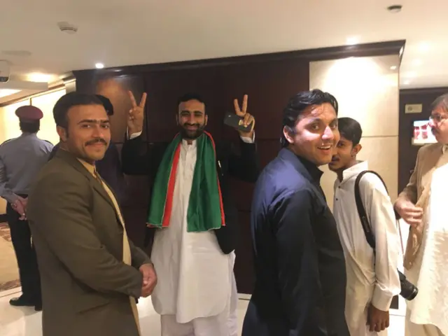 کراچی، ہوٹل