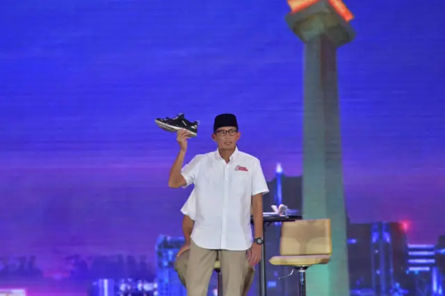 sepatu Sandy