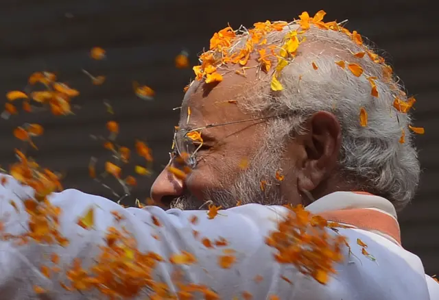 मोदी