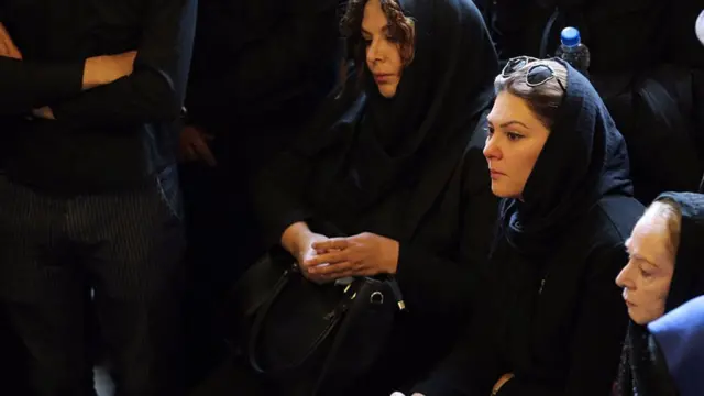 مراسم تشییع عارف لرستانی