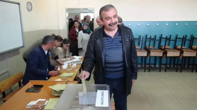 HDP Ankara Milletvekili Sırrı Süreyya Önder
