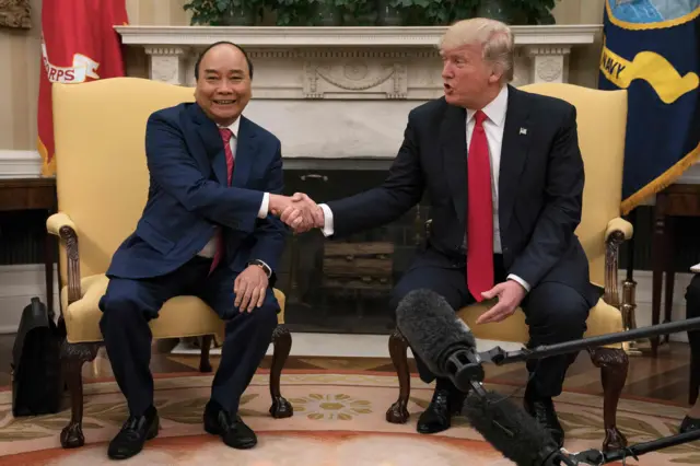 Bắt tay tại Nhà Trắng