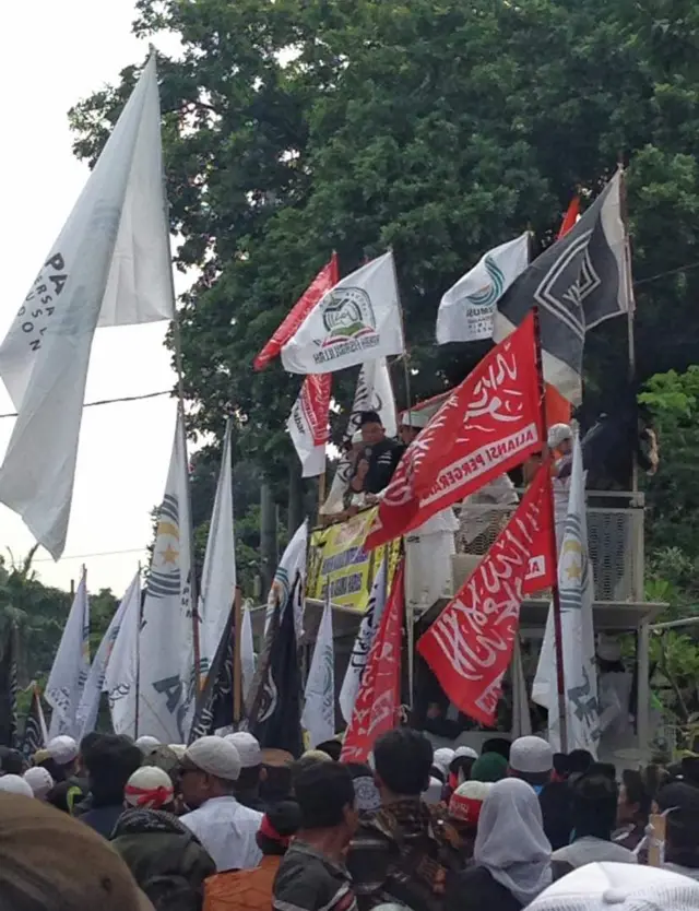 ANti AHok