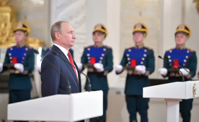 Путин на вручении госнаград