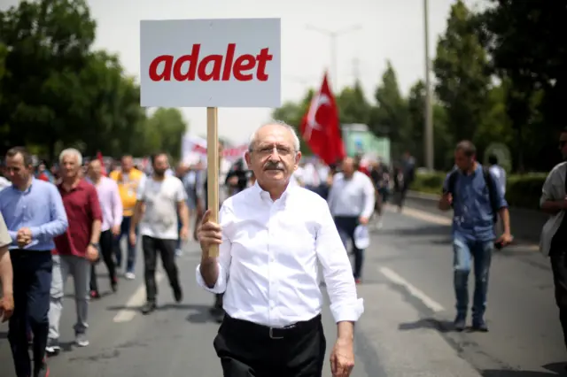 Kemal Kılıçdaroğlu yürüyüşünün ilk etabını tamamladı.