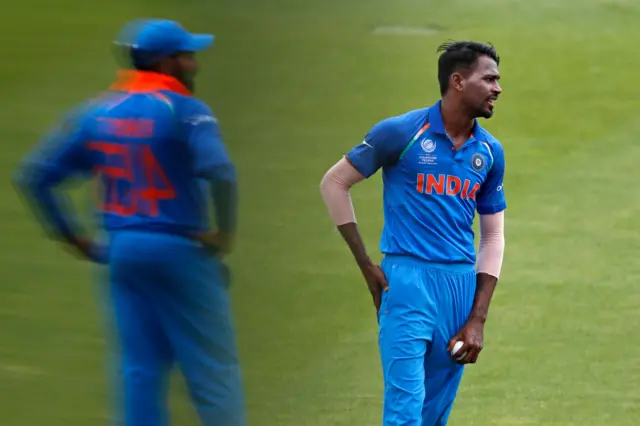 د هند کرېکټ