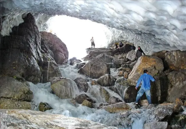 تونل برفی ازنا