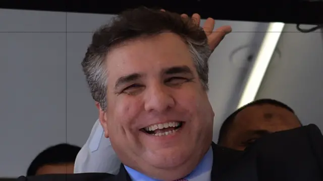 دانیال عزیز