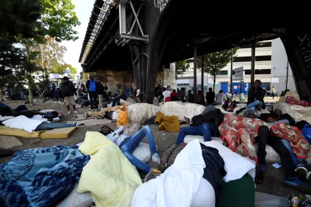 paris migrants