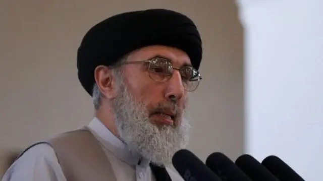 گلبدین حکمتیار: حکومت وحدت ملی را به عنوان یک حقیقت تلخ می پذیرم و از آن حمایت می‌کنم