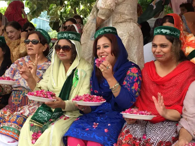 نواز