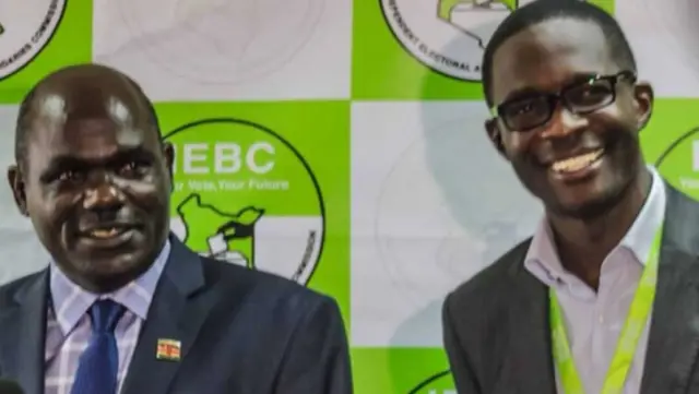Mwenyekiti wa IEBC Wafula Chebukati kushoto