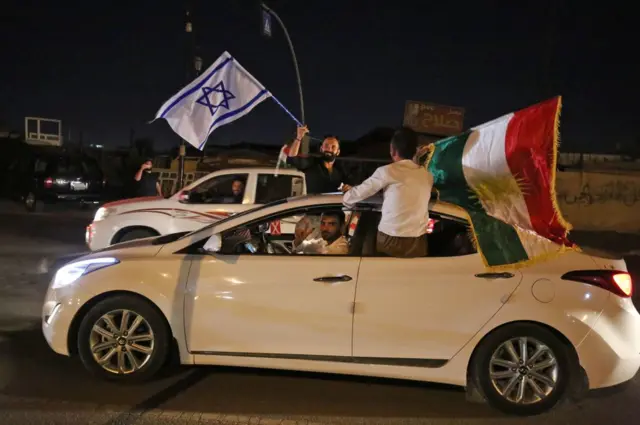 أكراد عراقيون بعد الاستفتاء في كركوك