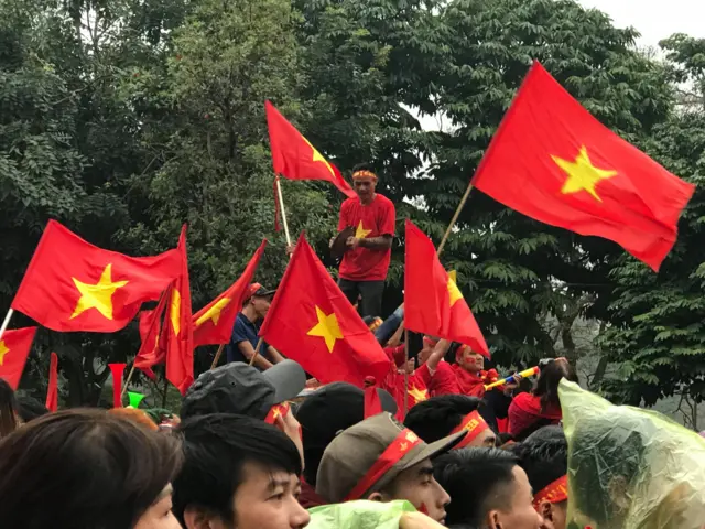 Cổ động viên ở Hà Nội