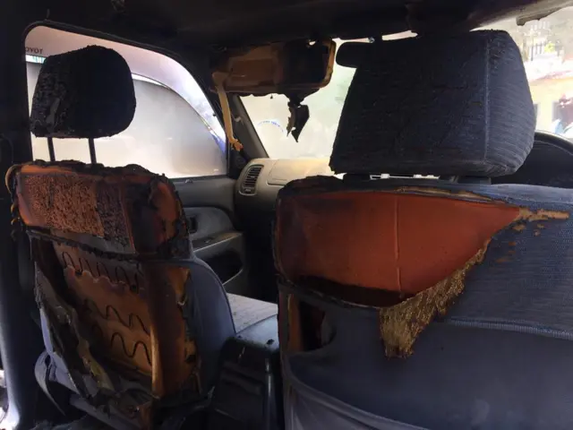 Baadhi ya sehemu za gari hilo zilikuwa zimeanza kuchomeka