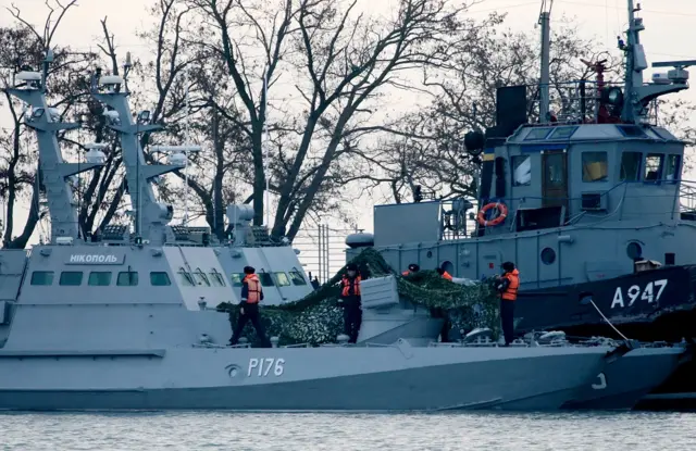 Украинские корабли в порту Керчи