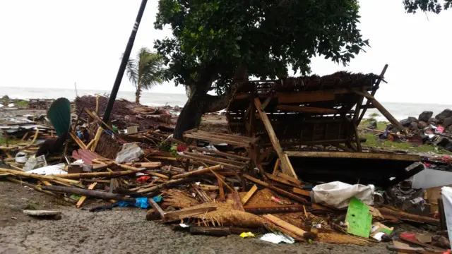 Kehancuran tsunami