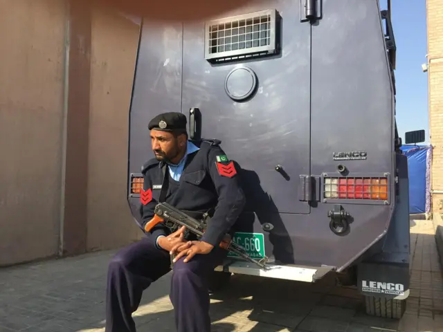 فیصلے کا انتظار
