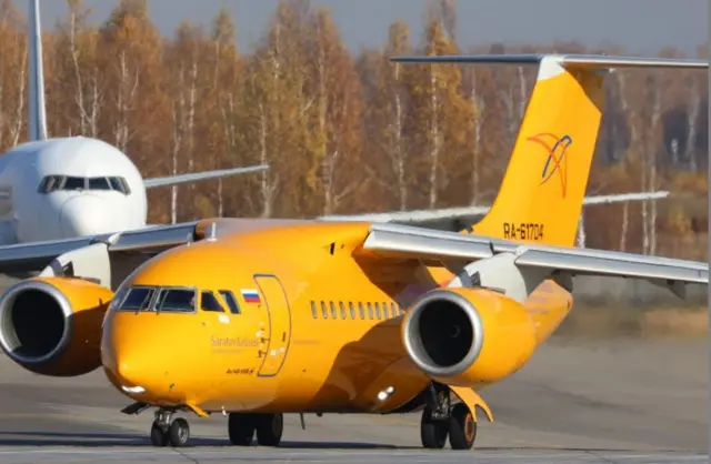 самолет саратовских авиалиний